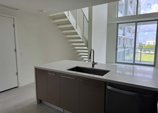 Property at Line 14 Plan, Sunrise, FL 33323, 2 beds, 2.5 baths
