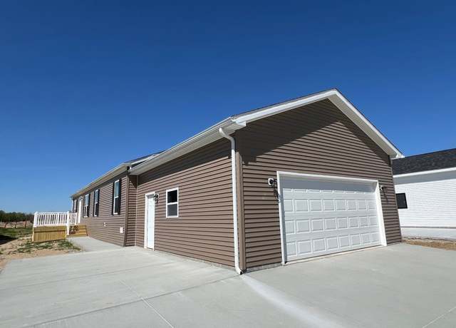 Property at 5451 Suffolk Dr, Holly, MI 48442, 3 beds, 2 baths