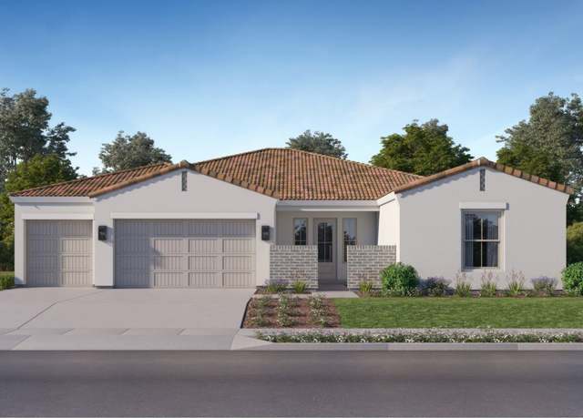 Property at 1066 Summit Way W, Madera, CA 93636, 4 beds, 2.5 baths