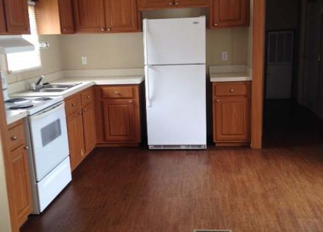 Property at 601 NE Flower Mound Rd #28, Lawton, OK 73507, 3 beds, 1 bath