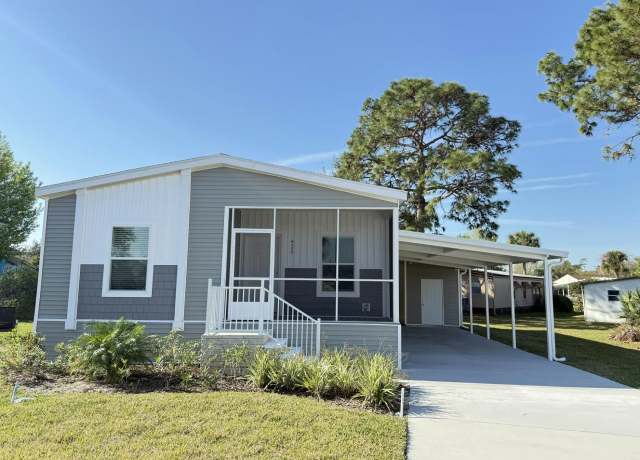 Property at 425 Lafayette Ct, Oviedo, FL 32765, 2 beds, 2 baths