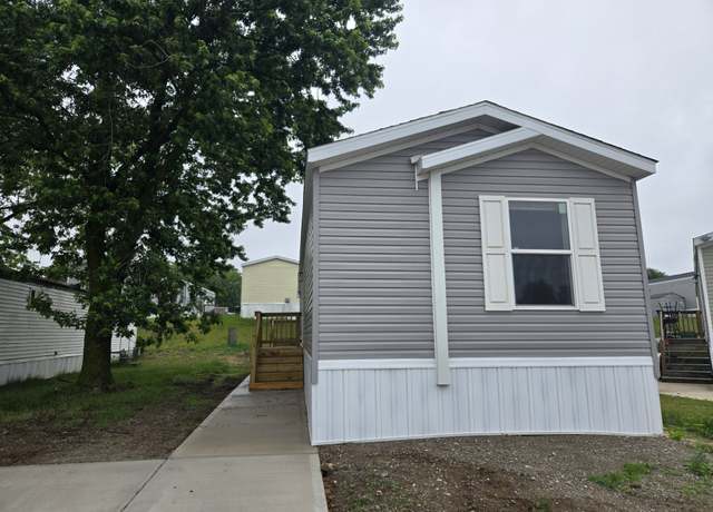 Property at 9417 Nassau Ct #211, Demotte, IN 46310, 3 beds, 2 baths