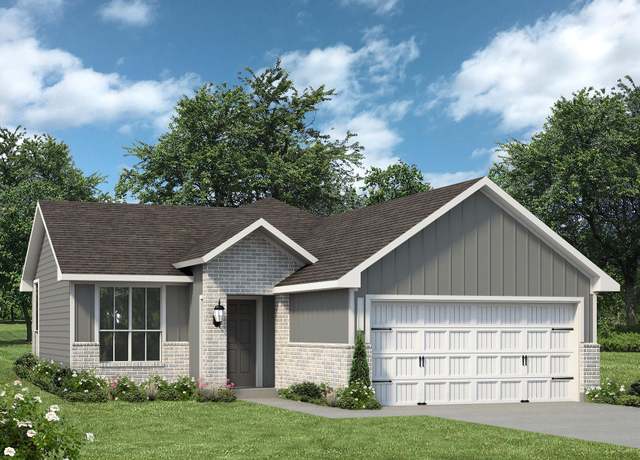 Property at 211 Whaley St, Caldwell, TX 77836, 3 beds, 2 baths
