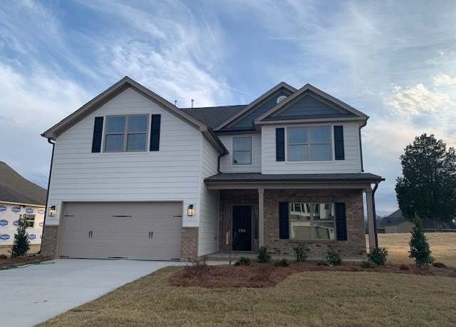 Property at 209 Royal Pines Dr, Trinity, NC 27370, 4 beds, 3 baths