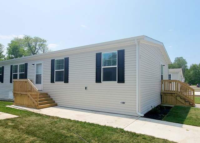 Property at 12340 Pine Cone Dr #149, Middlebury, IN 46540, 3 beds, 2 baths
