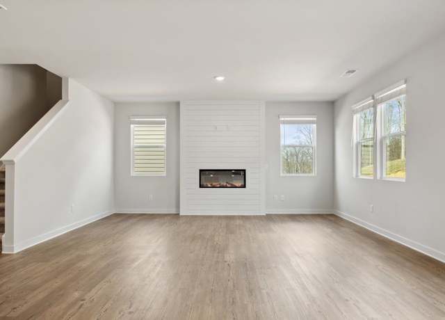 Property at 5320 Carodel Farm Way, Flowery Branch, GA 30542, 4 beds, 2.5 baths