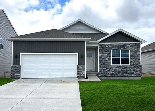Property at Hamilton Plan, Urbandale, IA 50323, 3 beds, 2 baths