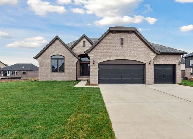 Property at 16804 Heron Ln, Macomb, MI 48044, 3 beds, 2.5 baths