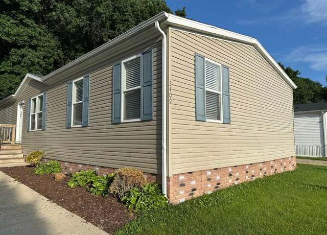 Property at 3409 Cypress Site #11, Jackson, MI 49201, 4 beds, 2 baths