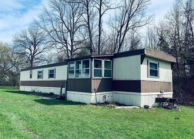 Property at 1020 Cloister Ct #1020, Liverpool, NY 13090, 2 beds, 1 bath