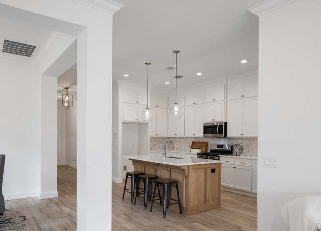 Property at Indalo Plan, Yukon, OK 73099, 3 beds, 2 baths