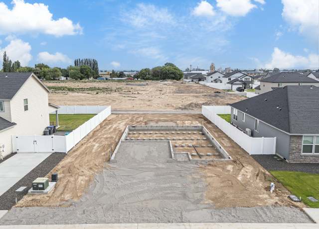 Property at 806 K ST NE Plan, Quincy, WA 98848, 3 beds, 2 baths