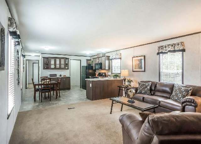 Property at 21440 Chalet Drive Site #287, Macomb, MI 48044, 3 beds, 2 baths
