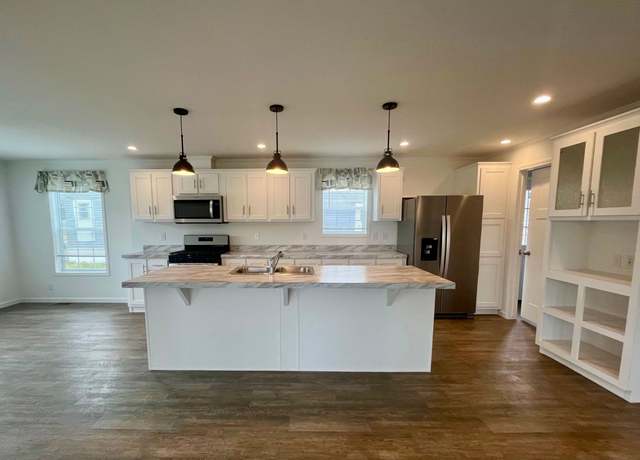 Property at The Pine Plan, Mi8y1f Macungie, PA 18062, 3 beds, 2 baths