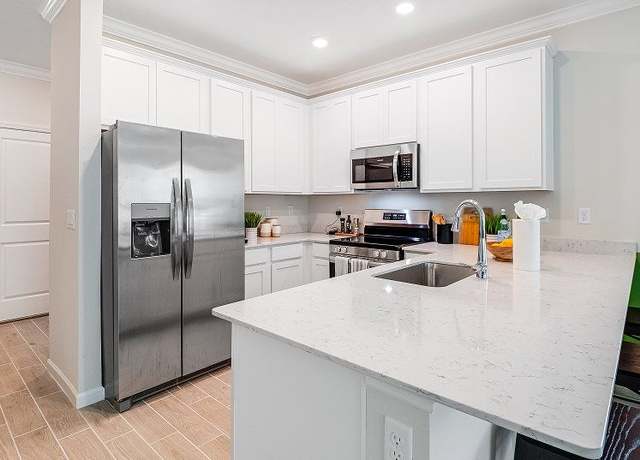 Property at 6889 Gable Grove Ave, Jacksonville, FL 32217, 3 beds, 2.5 baths