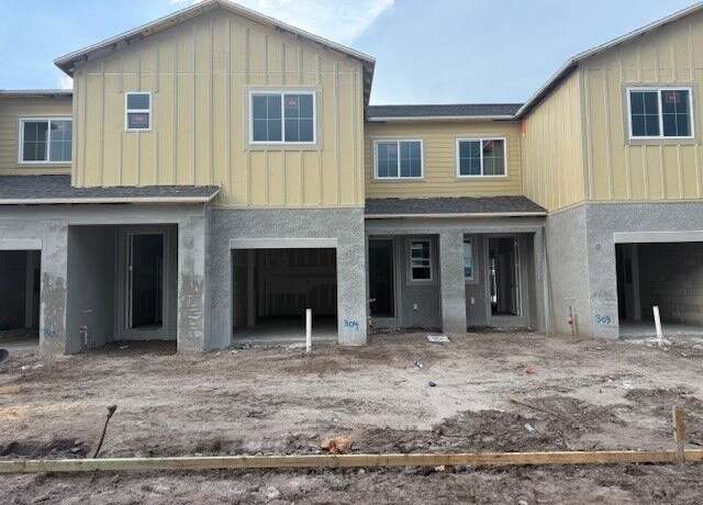 Property at 14824 Outfitter St, Orlando, FL 32824, 3 beds, 2.5 baths