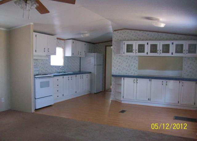 Property at 7117 SW Archer Rd #2013, Gainesville, FL 32608, 3 beds, 2 baths
