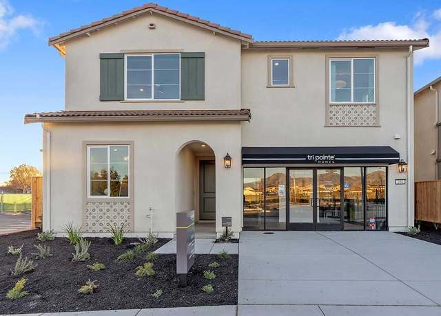 Property at 160 Dogwood Ct, Hollister, CA 95023, 4 beds, 3 baths