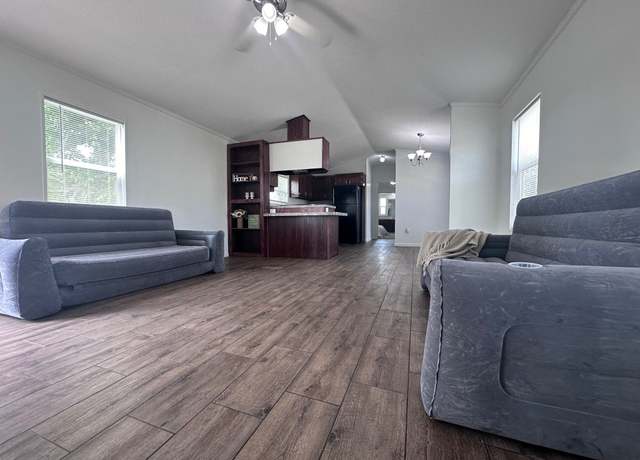 Property at 9717 NW 10th St #103, Oklahoma City, OK 73127, 3 beds, 2 baths