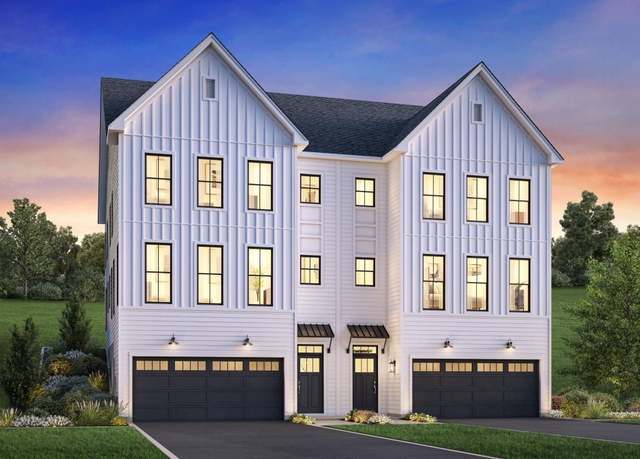 Property at 7 Victor Ln, Yonkers, NY 10710, 3 beds, 2.5 baths