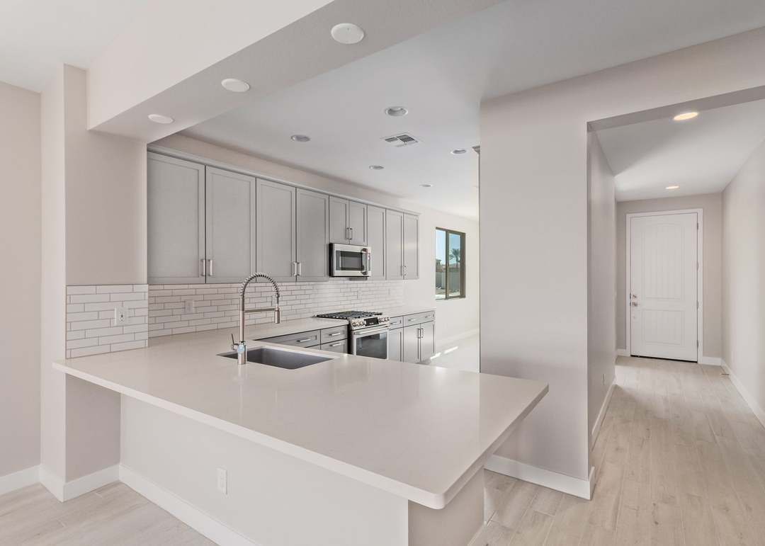 lilyです Lily, Goodyear, AZ 85338 | For Sale ($379,990) ($379,990+)