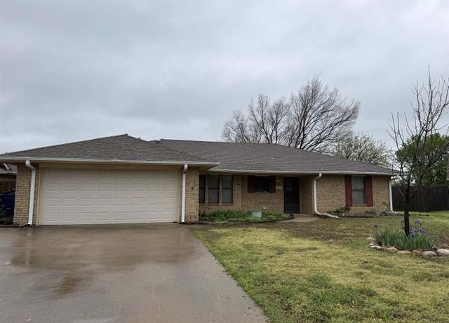 Property at 2606 Sue St, Duncan, OK 73533, 3 beds, 2 baths