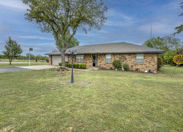Property at 2202 S 72nd St, Duncan, OK 73533, 3 beds, 2 baths