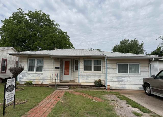 Property at 209 S A St, Duncan, OK 73533, 3 beds, 1 bath