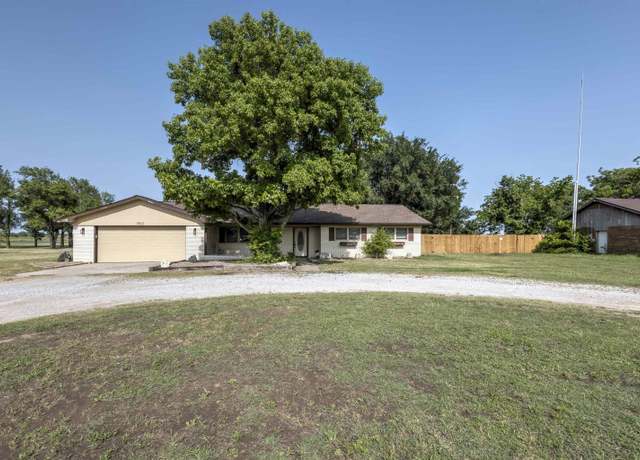 Property at 2380 N 44th, Outside Duncan, OK 73533, 3 beds, 2 baths