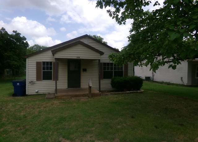 Property at 110 N D, Duncan, OK 73533, 2 beds, 1 bath