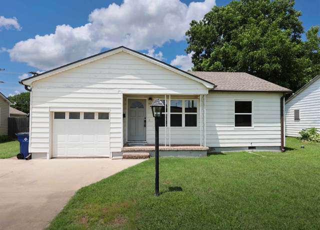 Property at 113 W Chestnut Ave, Duncan, OK 73533, 3 beds, 2 baths