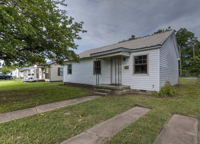 Property at 405 N B St, Duncan, OK, 2 beds, 1 bath