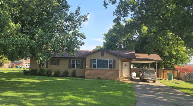 Photo of 635 E Florida Ave, Waurika, OK 73573