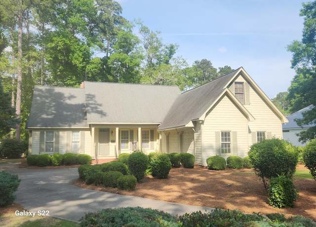 Property at 117 N Valhalla Ln, Cordele, GA 31015, 3 beds, 2.5 baths