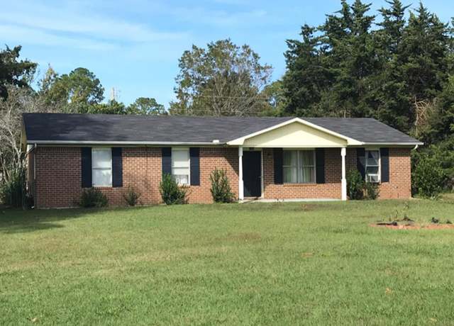 Property at 1009 E 8th Ave, Cordele, GA 31015, 3 beds, 1 bath