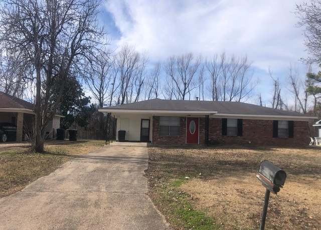 Property at 1726 Northview Dr, Greenville, MS 38701, 3 beds, 1.5 baths