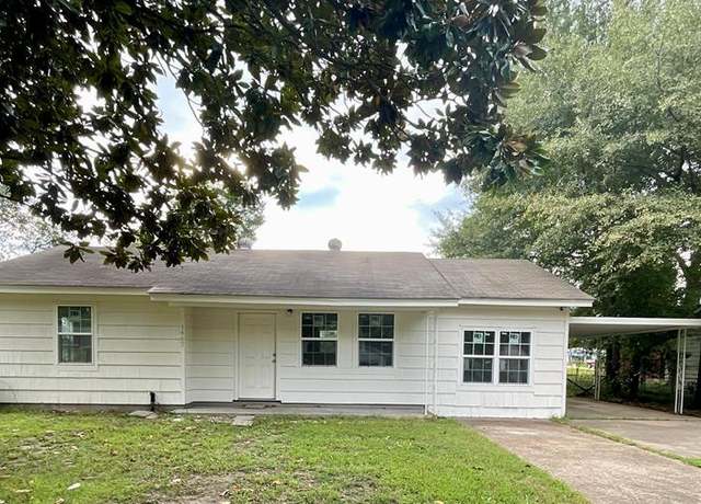 Property at 1467 Marilyn, Greenville, MS 38701, 3 beds, 1 bath