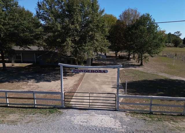 Property at 2922 Redman Rd, Greenville, MS 38701, 4 beds, 3.5 baths
