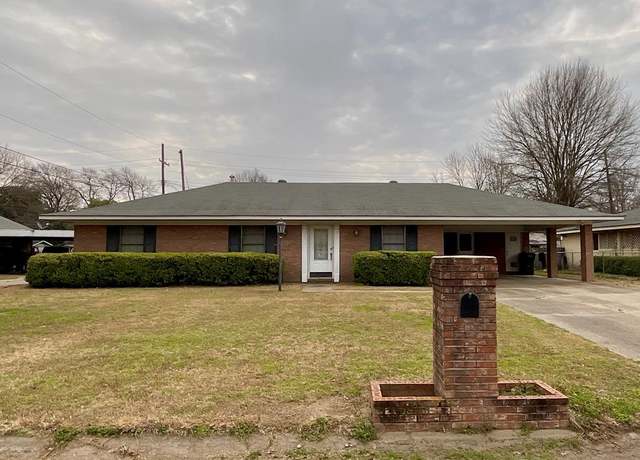 Property at 110 Plantation Dr, Leland, MS 38756, 3 beds, 2 baths