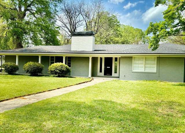 Property at 1284 Kirk Cir, Greenville, MS 38701, 3 beds, 2 baths