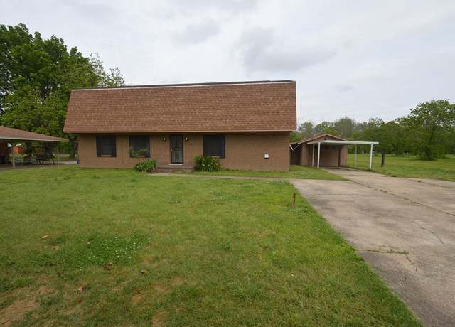 Property at 306 Woodman of The World Rd, Greenville, MS 38703, 3 beds, 1.5 baths