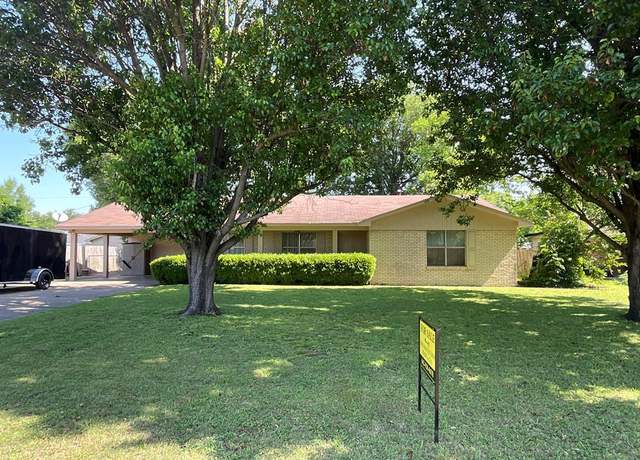 Property at 358 Fava Dr, Greenville, MS 38701, 3 beds, 2 baths