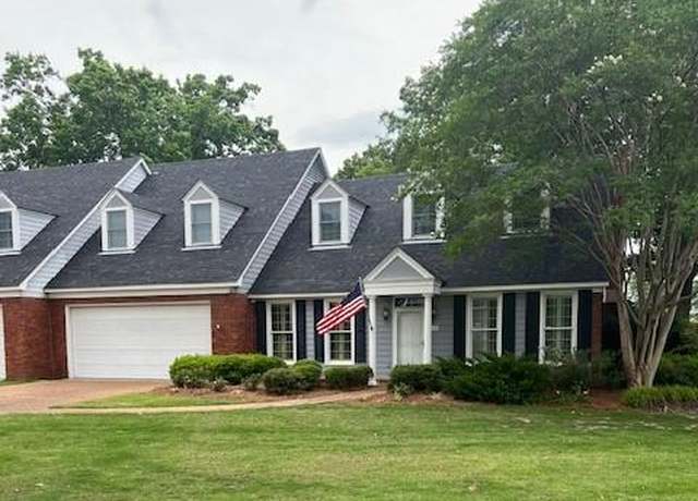 Property at 114 Bayou Oaks Cir, Greenville, MS 38701, 3 beds, 3 baths