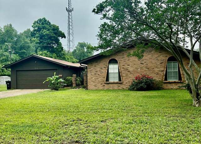 Property at 624 Toni, Greenville, MS 38701, 3 beds, 2 baths