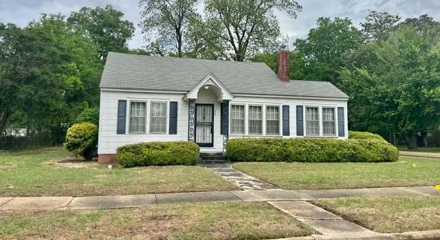 Photo of 517 E 3rd St, Leland, MS 38756
