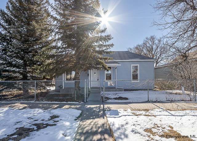 Property at 703 E 10th St, Cheyenne, WY 82007, 2 beds, 1 bath