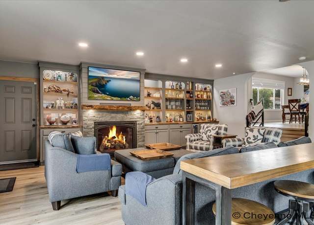 Property at 1702 Newton Dr, Cheyenne, WY 82001, 3 beds, 3 baths
