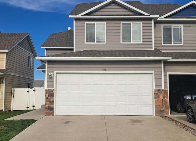 Property at 70B 27th St, Wheatland, WY 82201, 3 beds, 2.5 baths
