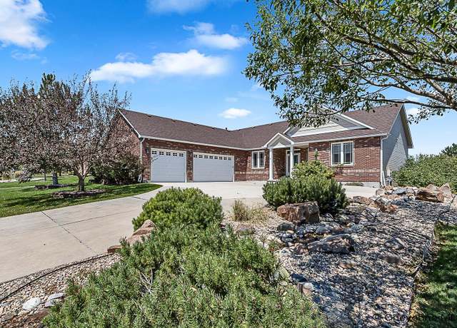 Property at 622 Sterling Dr, Cheyenne, WY 82009, 4 beds, 3 baths