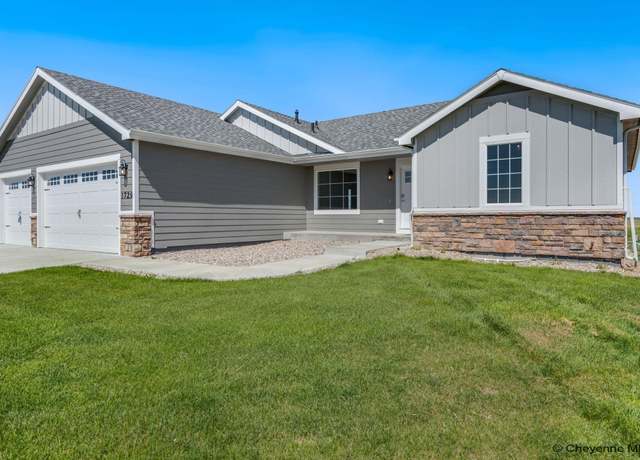Property at 1729 Road 136, Cheyenne, WY 82009, 3 beds, 2 baths